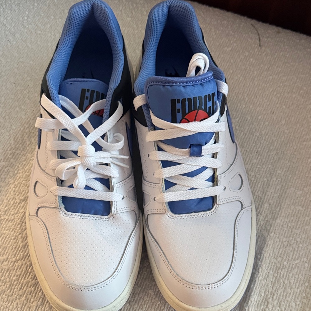 Nike Full Force Lo Sneakers